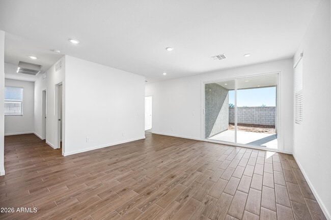 Building Photo - 7505 E Cozy Cottage Ln