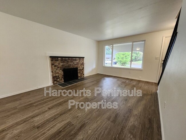 Building Photo - 3234 SE Goldmaur Ct