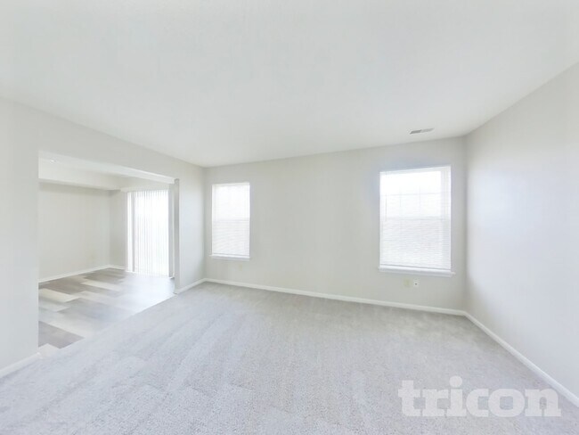 Foto del edificio - 4244 Village Trace Dr