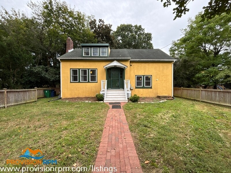 Foto principal - 915 Jackson St