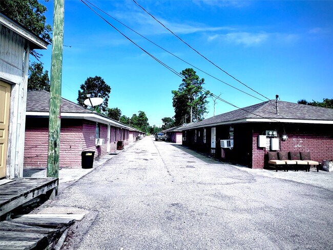 Foto del edificio - 1825 W Little York Rd