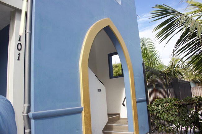 Building Photo - 1031 Embarcadero del Mar