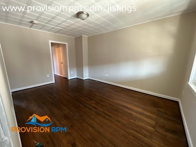 Foto del edificio - 928 Victory Ave