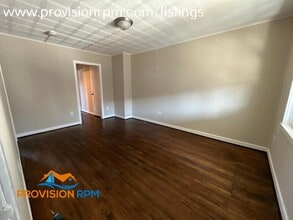 Building Photo - 928 Victory Ave