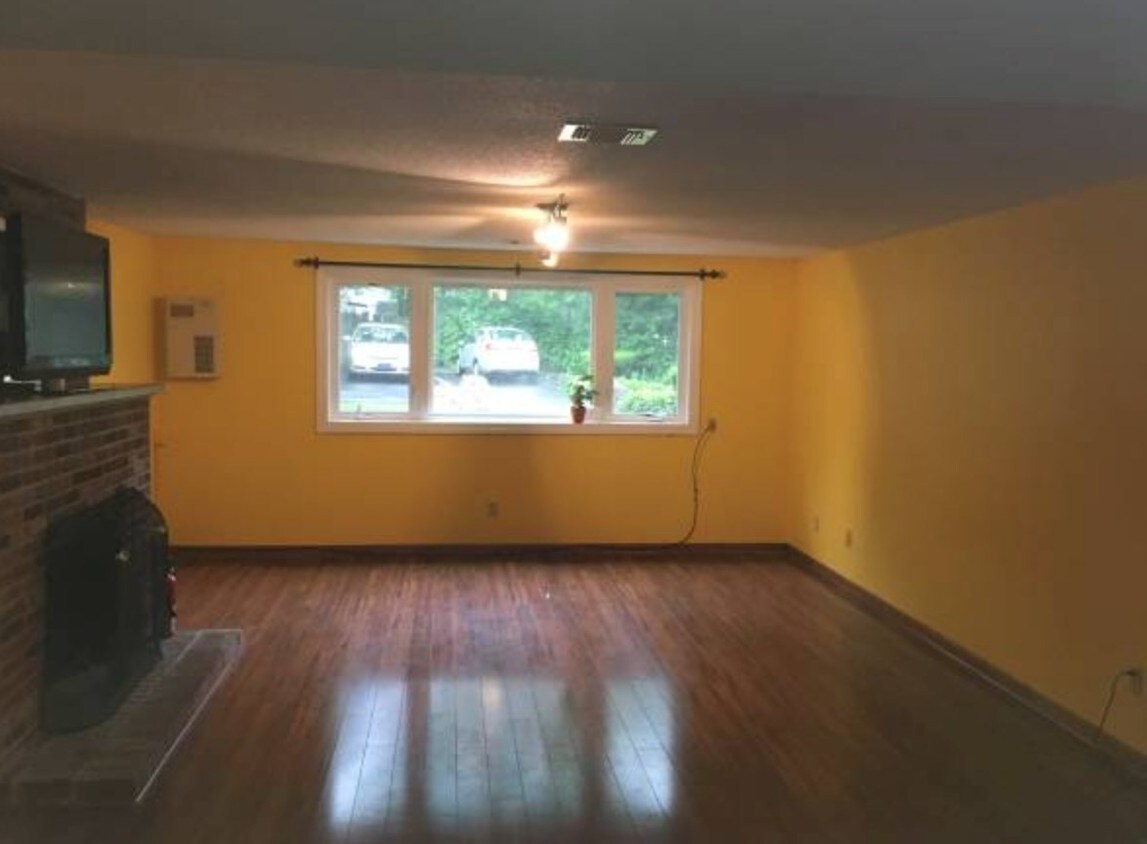 40 Cross St, Quincy, MA 02169 Apartments in Quincy, MA