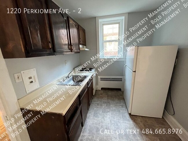 Photo - 1220 Perkiomen Ave Apartment
