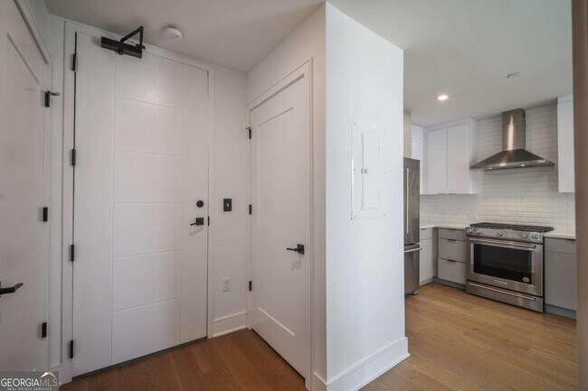 Foto del edificio - 788 West Marietta St NW