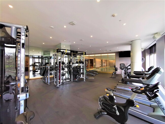Foto del edificio - 75 Park Ln S