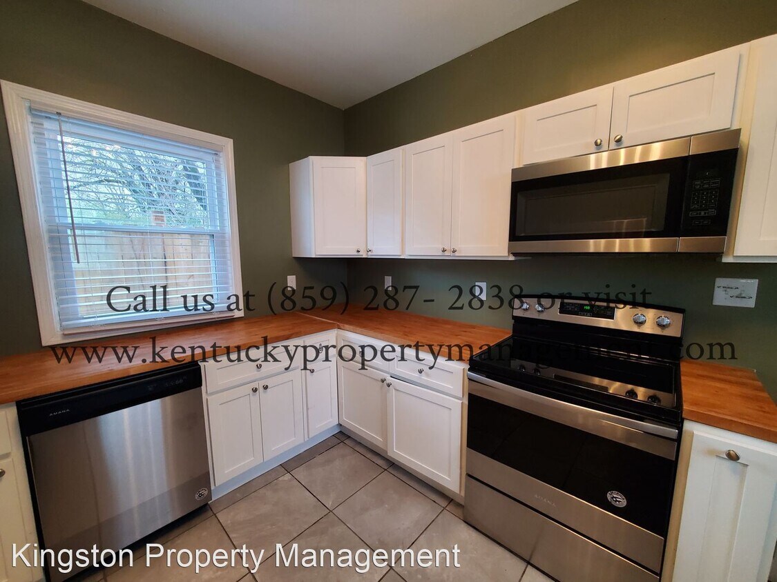 Primary Photo - 2 br, 2 bath House - 319 Race Street.