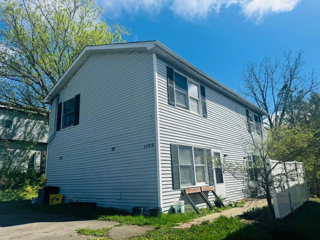 Foto principal - 1106 Hazel Dr