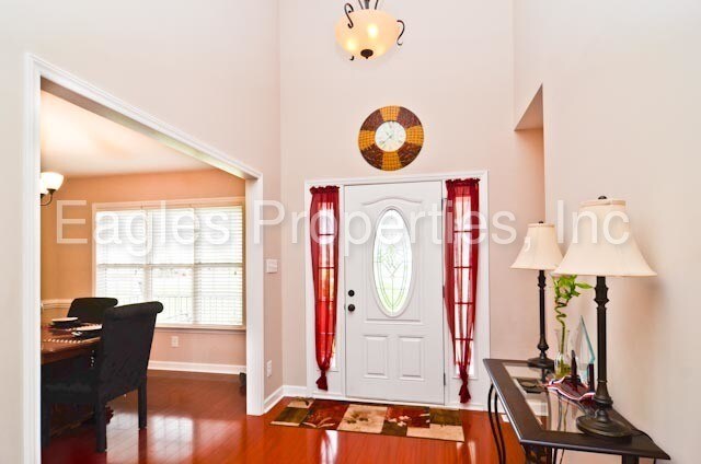 Building Photo - 108 Marshview Pl