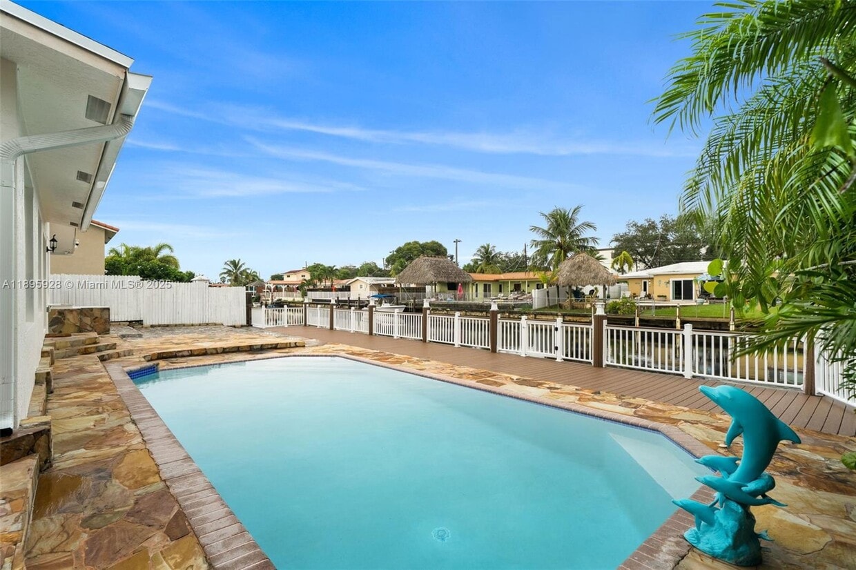 Foto principal - 1412 NE 53rd Ct