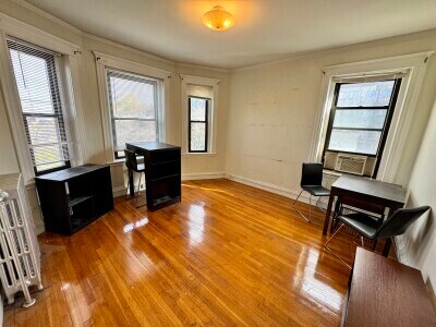 Foto principal - 19 Washington St S