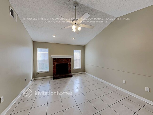 Building Photo - 5230 Kati Lynn Dr