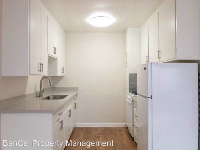 Building Photo - 2430 Steiner St