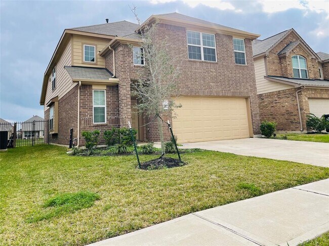 Building Photo - 24915 Pavarotti Pl