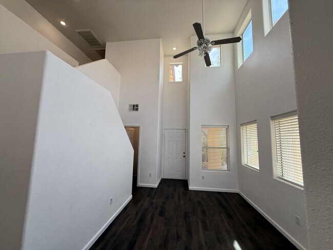 Foto del edificio - 5661 Bonds Flat St