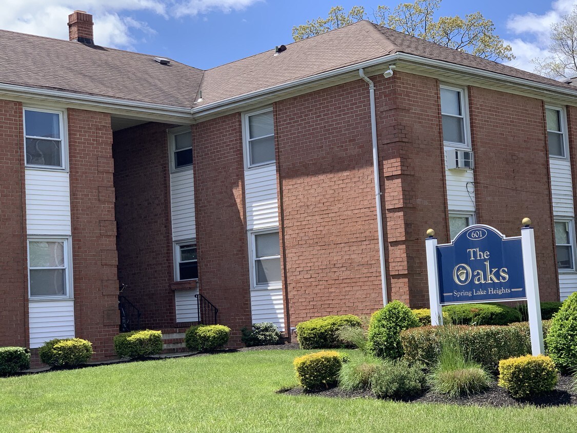 The Oaks Apartments 601 Pitney Dr Spring Lake, NJ