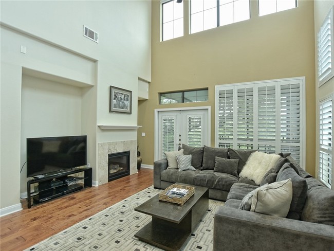 Foto del edificio - 7800 Southwest Pkwy