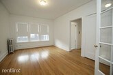 Primary Photo - 1055 W Glenlake Ave