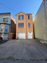 Building Photo - 384 Summit Ave