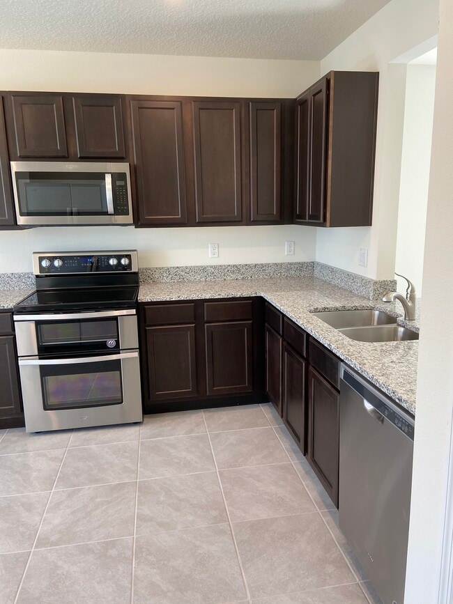 Building Photo - 479 Autumn Stream Dr