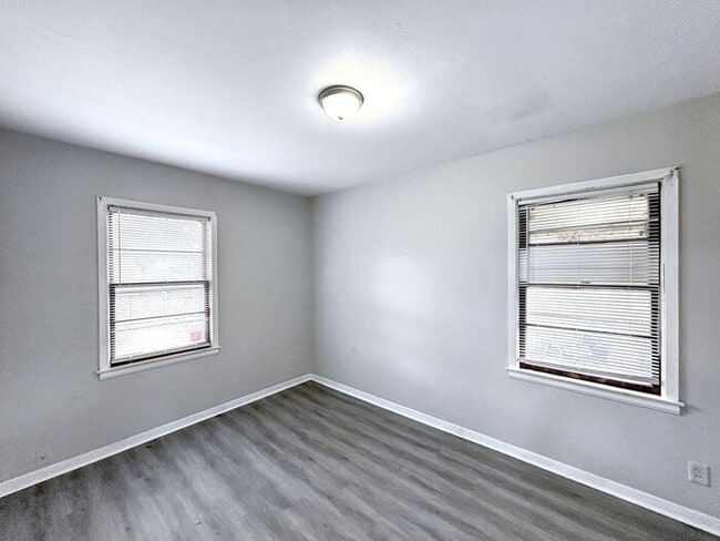 Building Photo - 1861 Coventry Dr