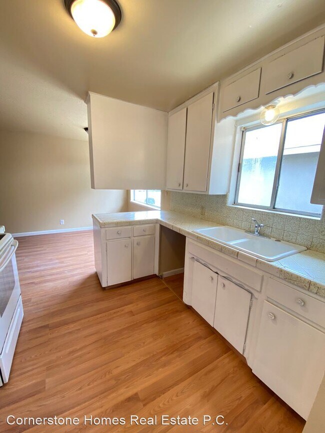 Building Photo - 3 br, 1 bath House - 4411 Esmar Rd