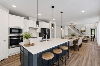 Building Photo - 706 Santa Elena Trail