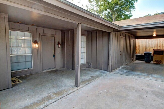 Foto del edificio - 9410 Quail Meadow Dr