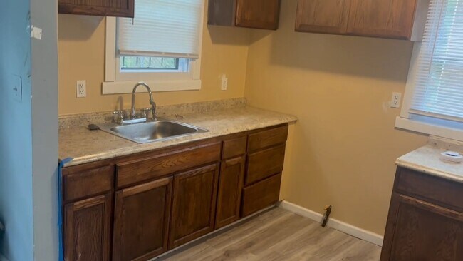 Foto del edificio - 18439 Greenfield Rd