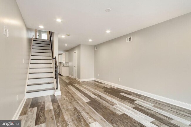 Foto del edificio - 2439 Jasper St
