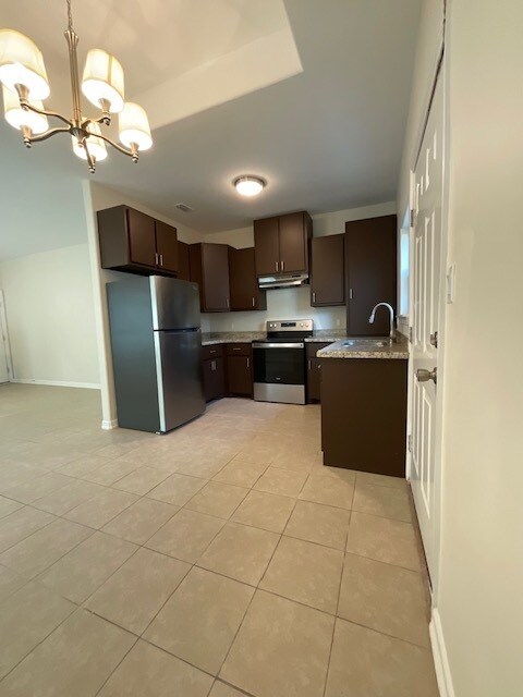 Primary Photo - 2609 Larkspur Ave