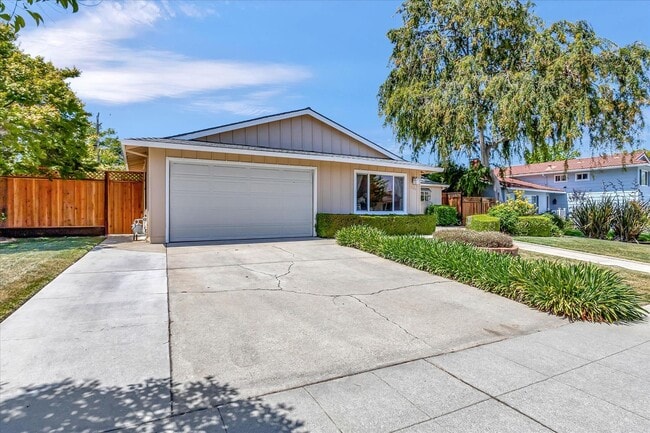 Foto del edificio - Available for July 1st Move In