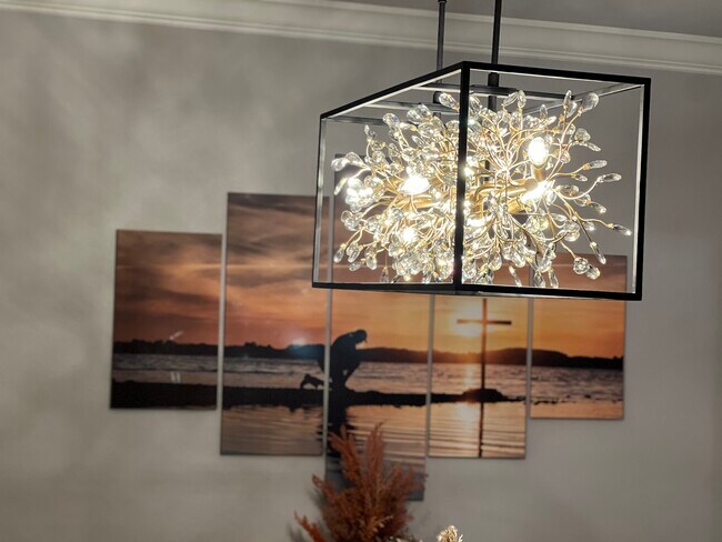 Foto del edificio - 1302 Windsor St