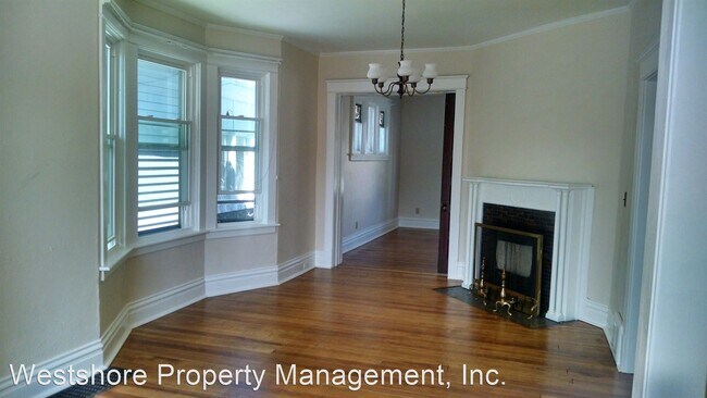 Building Photo - 3 br, 1.5 bath House - 527 W. Webster Ave