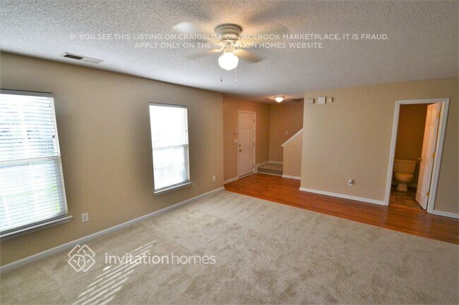 Foto del edificio - 3517 Lusby Ct