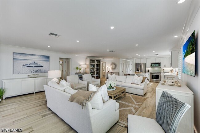 Foto del edificio - 225 5th Ave S