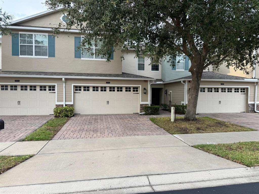 Foto principal - 15511 Campden St