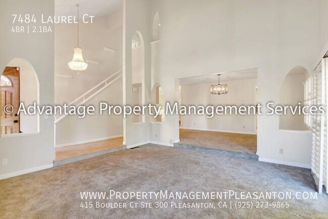 Building Photo - 4 Bed, 2.5 Bath, 2433 sq ft home location ...