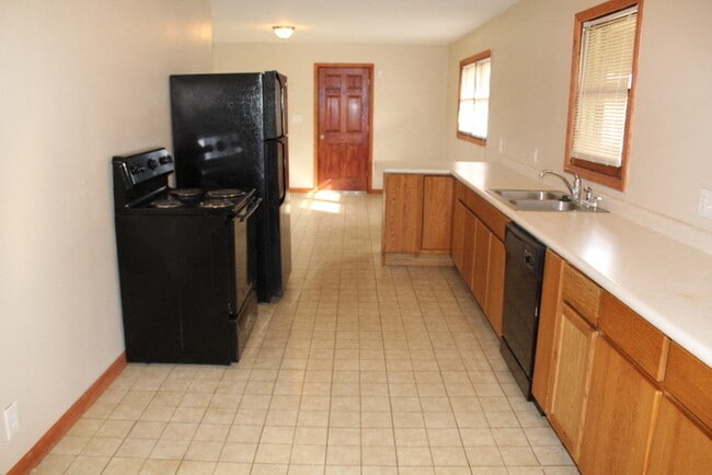 Foto del edificio - 7733 W 21st St