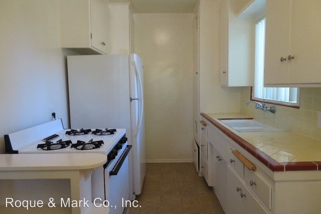 Foto del edificio - 1 br, 1 bath Apartment - 1208 Broadway