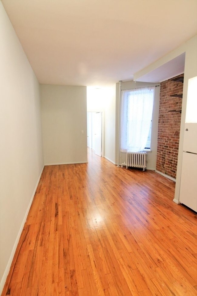 Building Photo - 726 Amsterdam Ave