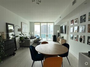 Building Photo - 950 Brickell Bay Dr