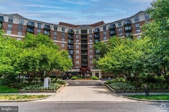Building Photo - 3401 38th St NW