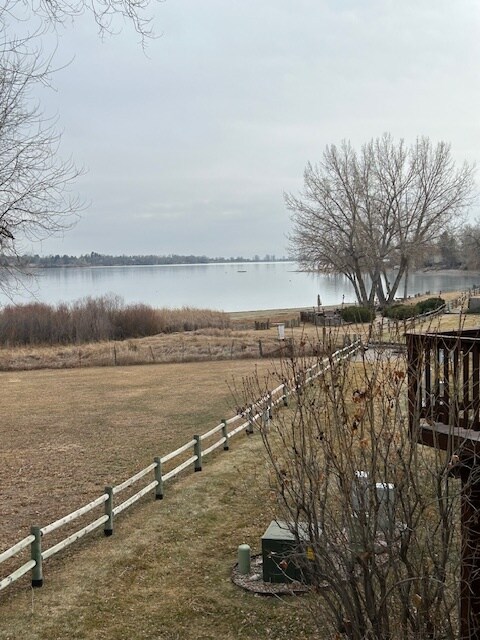 Foto del edificio - 3670 Point Dr