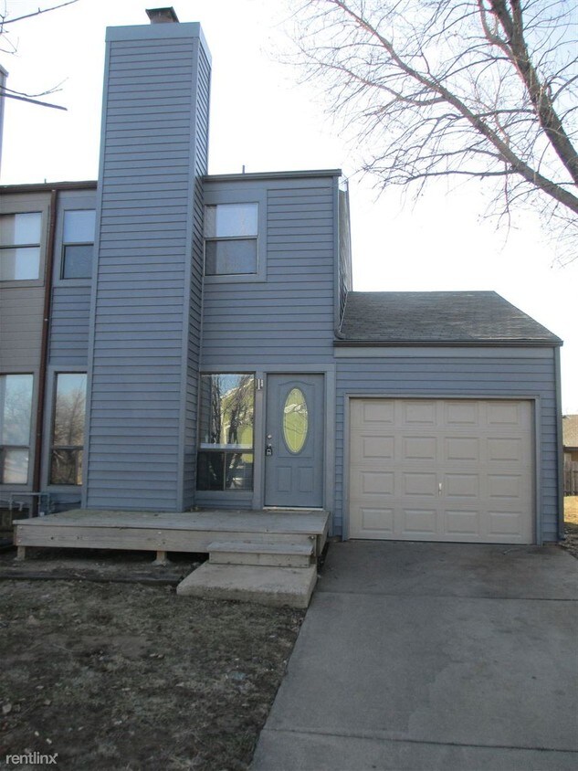 Primary Photo - 2 br, 1.5 bath Duplex - 5235 E 20th St N