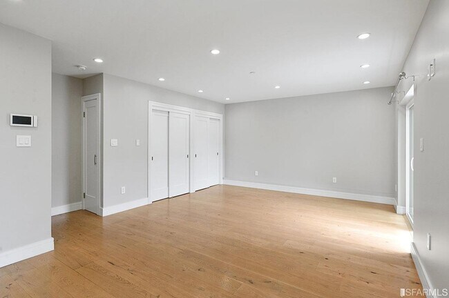 Building Photo - 2311 Balboa St