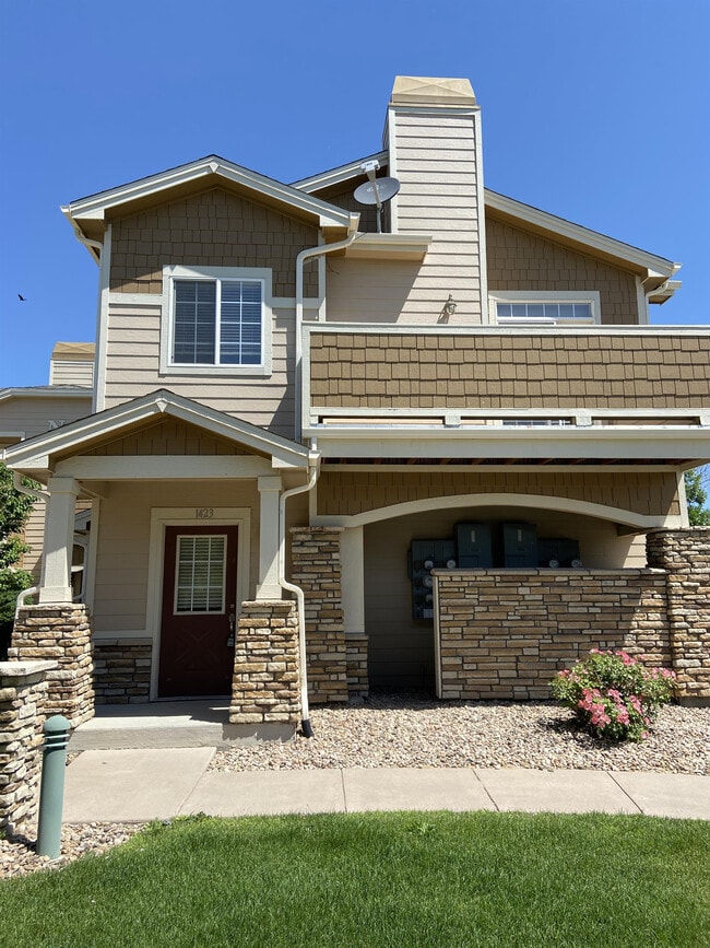 Building Photo - 6607 W 3rd St