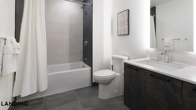 Building Photo - 632 Howard Rd SE